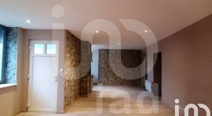 Apartment 3 rooms of 67 m² in Condé-sur-l'Escaut (59163)