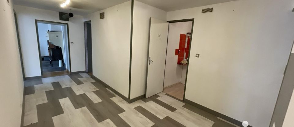 Maison de campagne 4 pièces de 89 m² à Aillianville (52700)