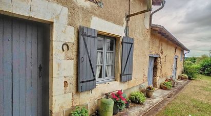 Maison 2 pièces de 45 m² à Vivonne (86370)