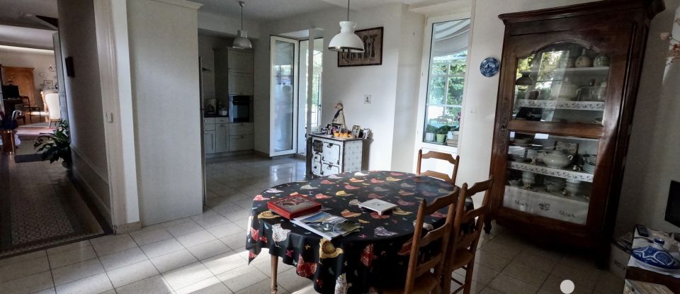 Demeure 8 pièces de 357 m² à Cenon-sur-Vienne (86530)