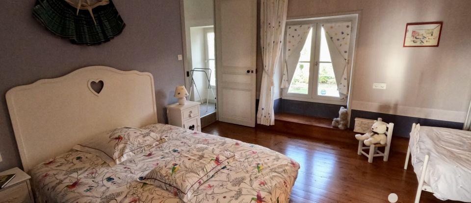 Mansion 8 rooms of 357 m² in Cenon-sur-Vienne (86530)