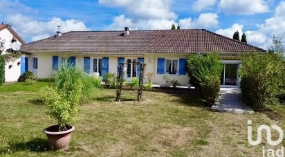 House 7 rooms of 146 m² in Saint-Priest-Taurion (87480)