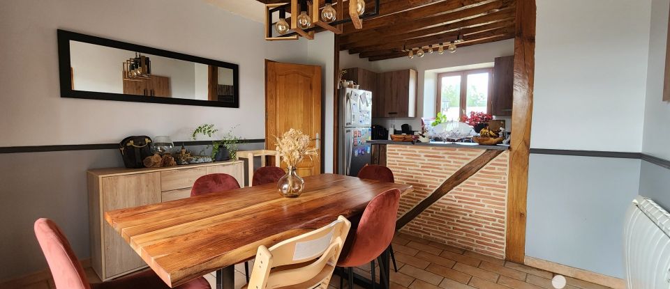 Longere 6 rooms of 150 m² in Saint-Aubin-des-Bois (28300)