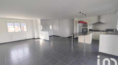 Maison 6 pièces de 125 m² à Lallaing (59167)