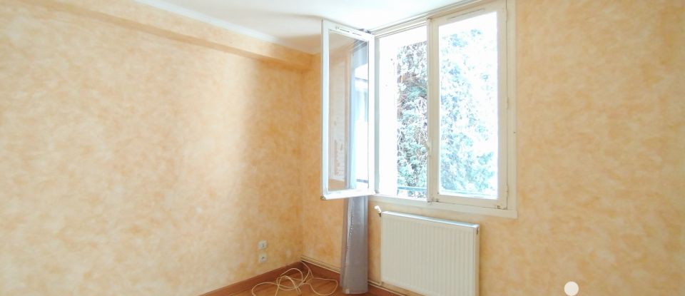 Apartment 3 rooms of 54 m² in Montluçon (03100)