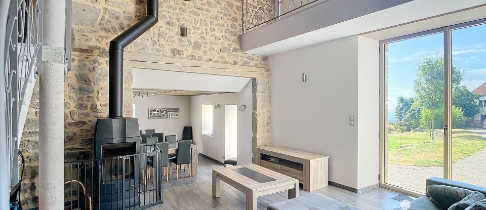 Maison de campagne 8 pièces de 222 m² à Colombier (42220)