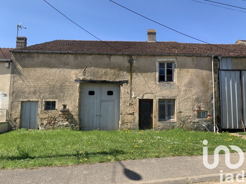 Maison de campagne 3 pièces de 45 m² à - (52500)