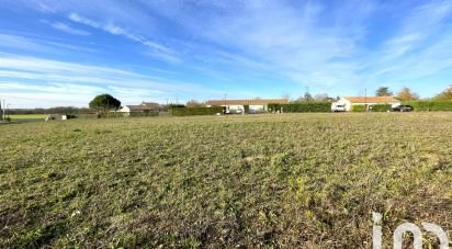 Land of 600 m² in Fors (79230)