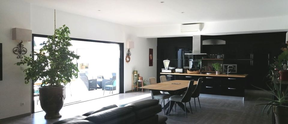 Maison 5 pièces de 220 m² à Aubignan (84810)