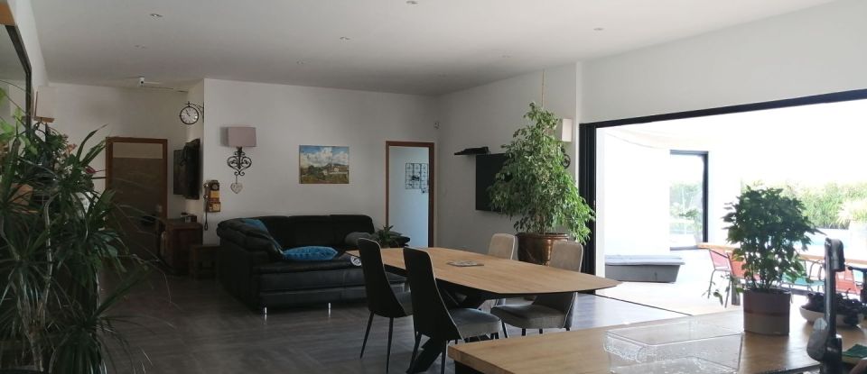 Maison 5 pièces de 220 m² à Aubignan (84810)