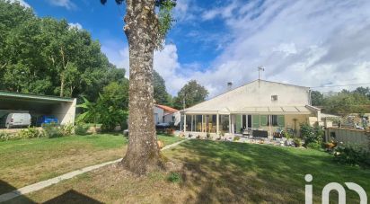 Maison 4 pièces de 118 m² à Mons (17160)