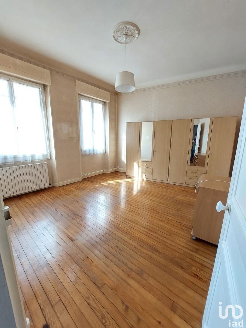 Apartment 4 rooms of 92 m² in Tarbes (65000)