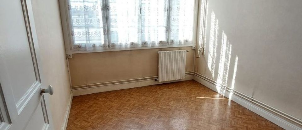 Apartment 4 rooms of 92 m² in Tarbes (65000)