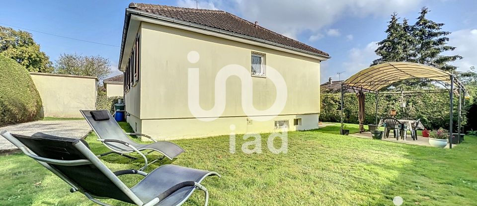 Maison 4 pièces de 70 m² à L'Aigle (61300)