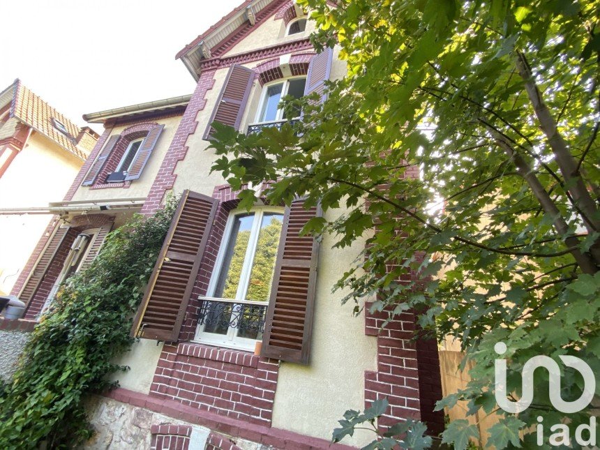 Maison 6 pièces de 100 m² à Épinay-sur-Seine (93800)