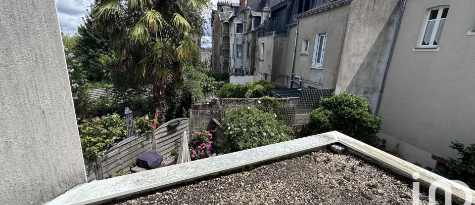 Town house 5 rooms of 105 m² in Nantes (44000)