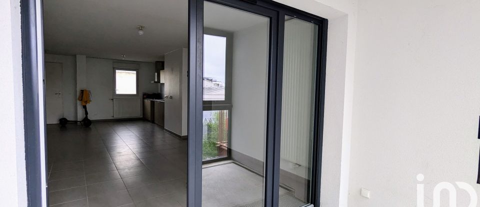 Appartement 3 pièces de 64 m² à Bordeaux (33300)