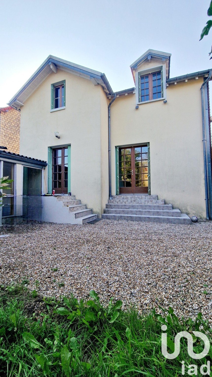 Maison 6 pièces de 125 m² à Gisors (27140)