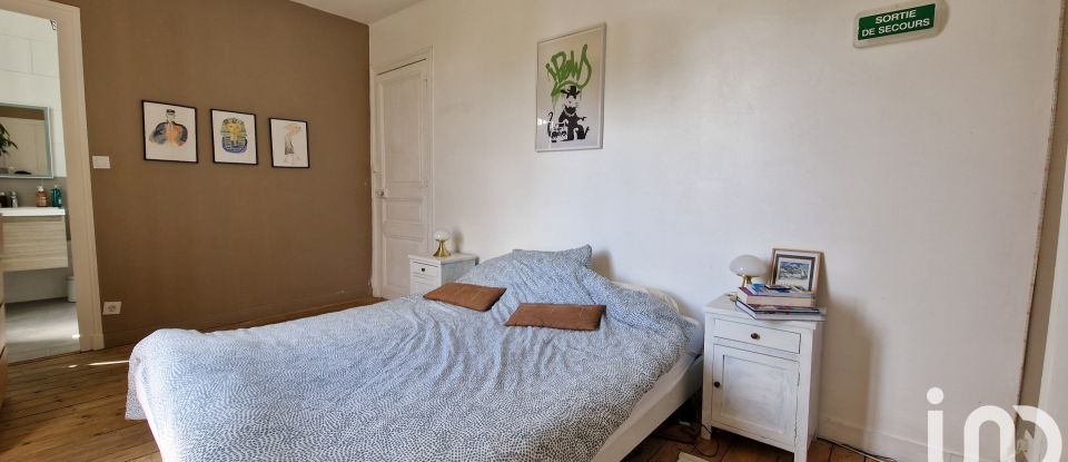 Town house 7 rooms of 178 m² in Niort (79000)