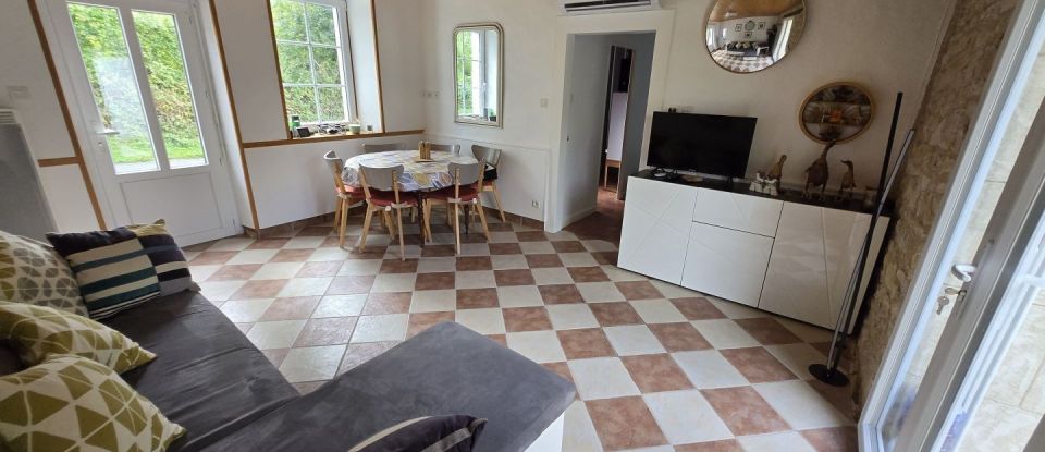 Maison 3 pièces de 52 m² à Oulches (36800)