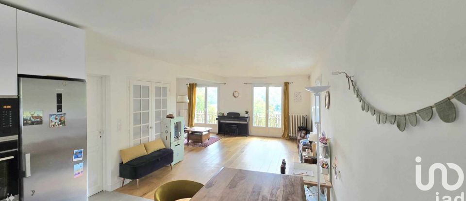 Maison 5 pièces de 130 m² à Montfort-l'Amaury (78490)