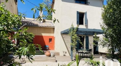 Maison de ville 5 pièces de 127 m² à Châteauneuf-de-Gadagne (84470)