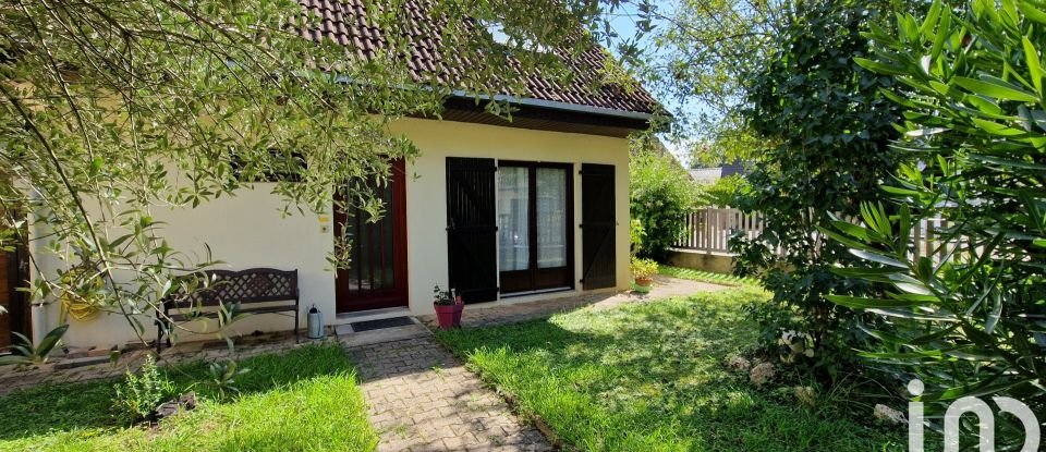 House 6 rooms of 140 m² in Noyarey (38360)