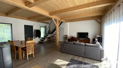 House 4 rooms of 115 m² in Les Herbiers (85500)