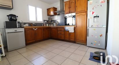 Traditional house 4 rooms of 180 m² in Charron (17230)