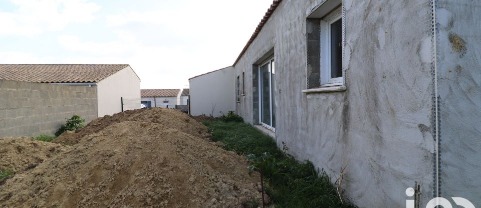 Traditional house 4 rooms of 180 m² in Charron (17230)