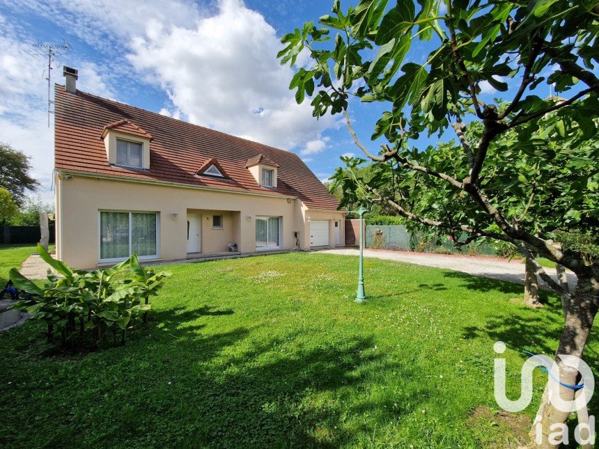 House 7 rooms of 196 m² in Favières (77220)