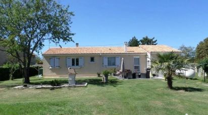 House 5 rooms of 132 m² in Neuville-de-Poitou (86170)