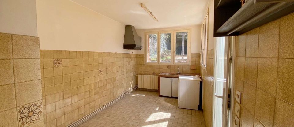 Maison 4 pièces de 65 m² à Civray (86400)