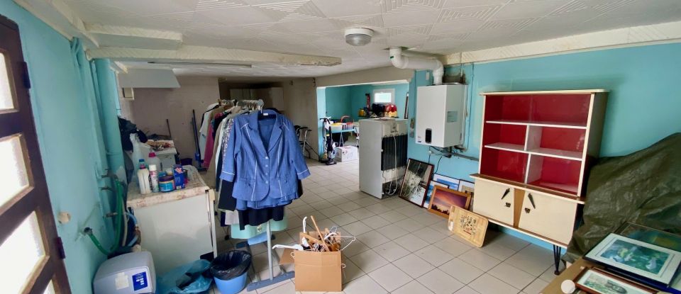 House 4 rooms of 83 m² in Saint-Xandre (17138)