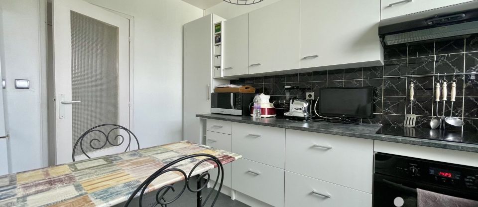 Appartement 5 pièces de 89 m² à Saint-Brieuc (22000)