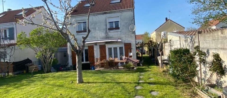 Maison 6 pièces de 128 m² à Boissy-sous-Saint-Yon (91790)