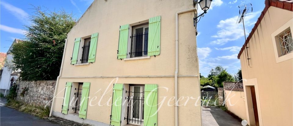 Town house 4 rooms of 85 m² in Luzarches (95270)