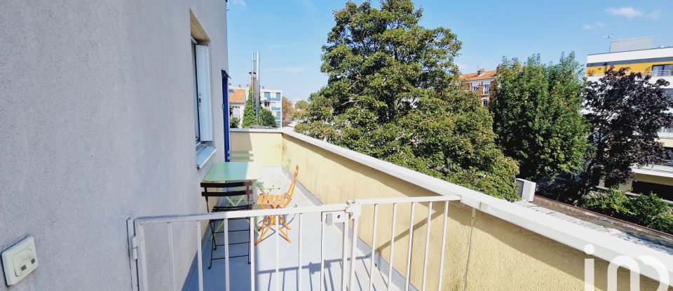 Appartement 2 pièces de 47 m² à Montreuil (93100)