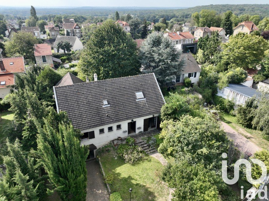 Maison traditionnelle 6 pièces de 180 m² à Thorigny-sur-Marne (77400)