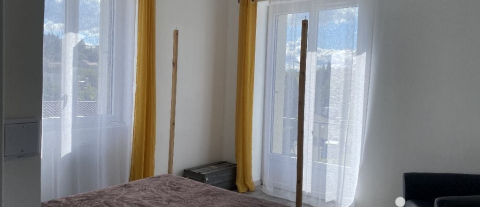 Town house 4 rooms of 77 m² in Aubenas (07200)