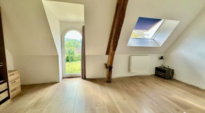 House 6 rooms of 118 m² in Saint-Martin-du-Tertre (89100)