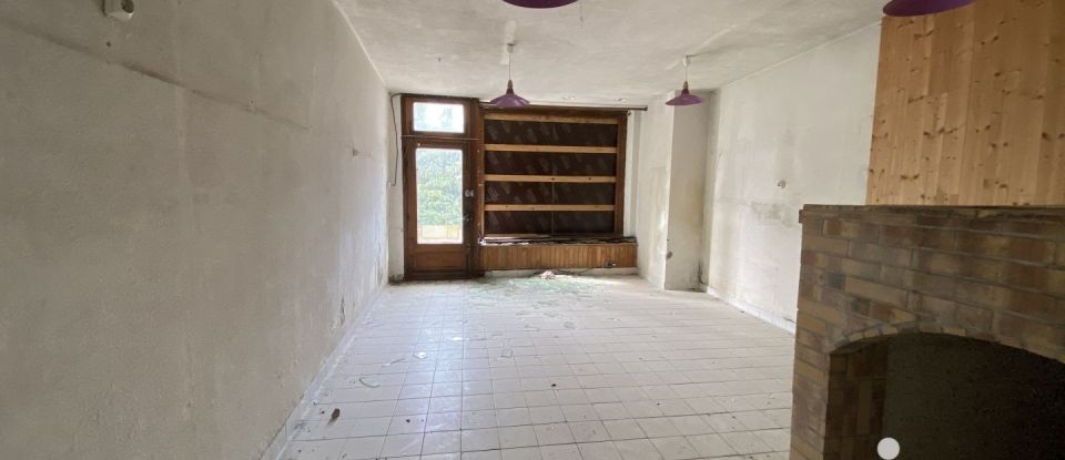 Maison 10 pièces de 249 m² à Frain (88320)