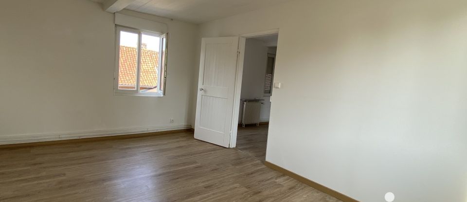 Maison 7 pièces de 177 m² à Blangy-Tronville (80440)