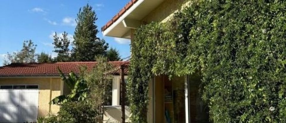 House 6 rooms of 200 m² in Porcieu-Amblagnieu (38390)