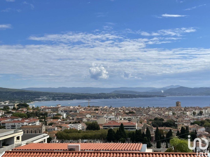 Maison 8 pièces de 250 m² à La Ciotat (13600)