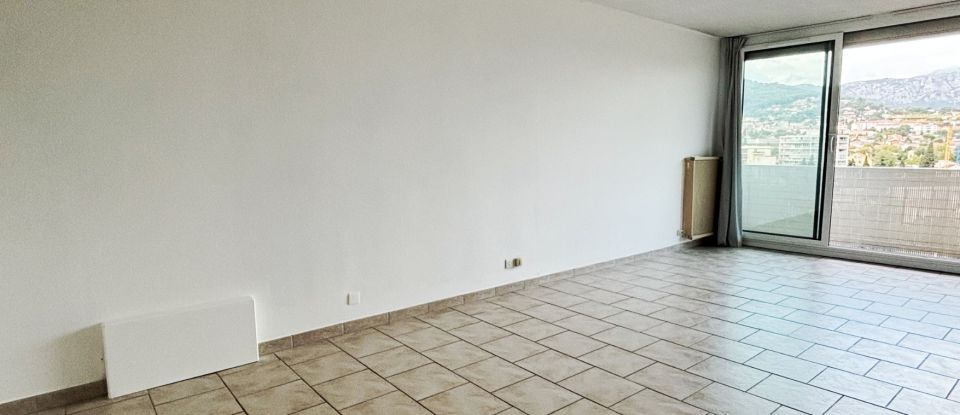 Appartement 4 pièces de 83 m² à Toulon (83000)