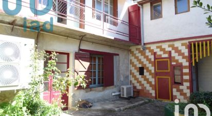 Town house 7 rooms of 150 m² in - (24340)