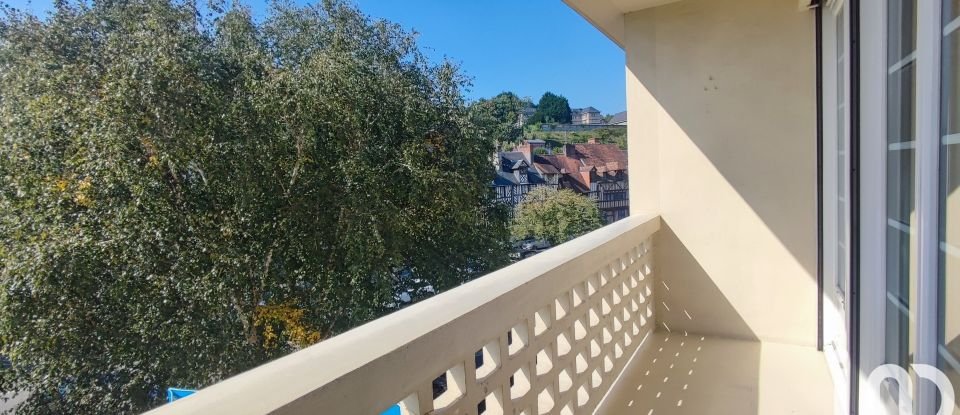 Apartment 3 rooms of 68 m² in Lisieux (14100)