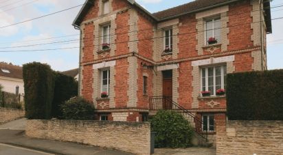 House 5 rooms of 131 m² in Béthisy-Saint-Pierre (60320)