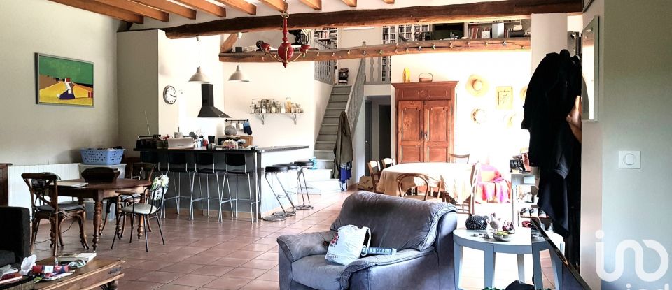 Maison de campagne 5 pièces de 173 m² à Chaumot (89500)